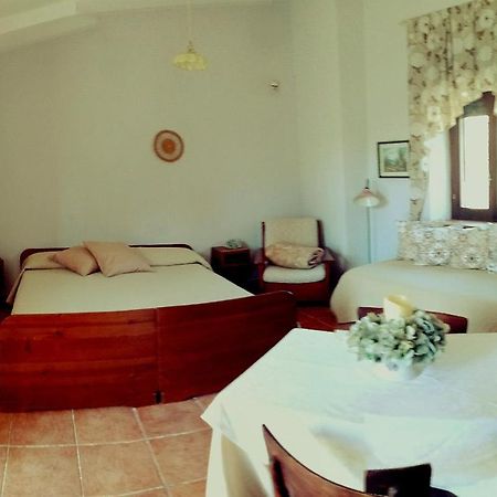 Agriturismo Tre Santi Villa Padula Eksteriør bilde