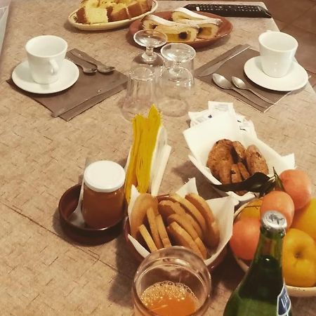 Agriturismo Tre Santi Villa Padula Eksteriør bilde